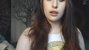 Haylihaze'S Bbw Show With Interactive Toys On Chaturbate