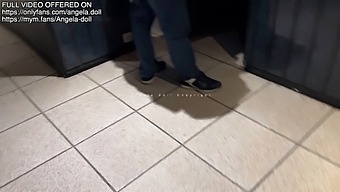 Public Sex With A Stranger In X Cinema Leads To Cumshot