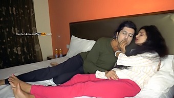 Hidden Camera Captures Smoking Hot Bhabhi Solo Session