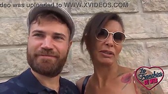 Une Barmaid Française D'Âge Moyen Profite De Sexe Anal