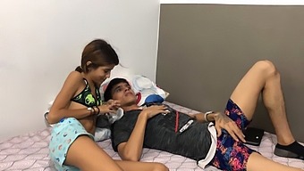 Tânăra Soră Vitregă Indiană Caută Sex Intens În Dormitorul Meu