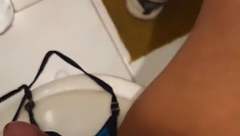 Primera Parte De Un Encuentro Caliente Con Una Profesora Madura Y La Madre De Mi Mejor Amigo